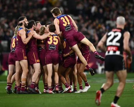 The Lions Demolish Collingwood to Secure Championship Clash With The Cats
